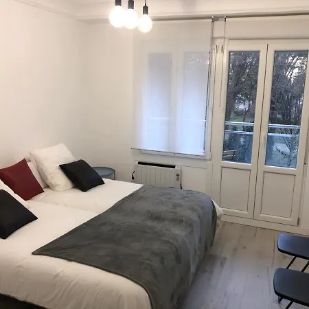 Amara Pio Xii Parking 15e Night Wifi Terrace Apartment
